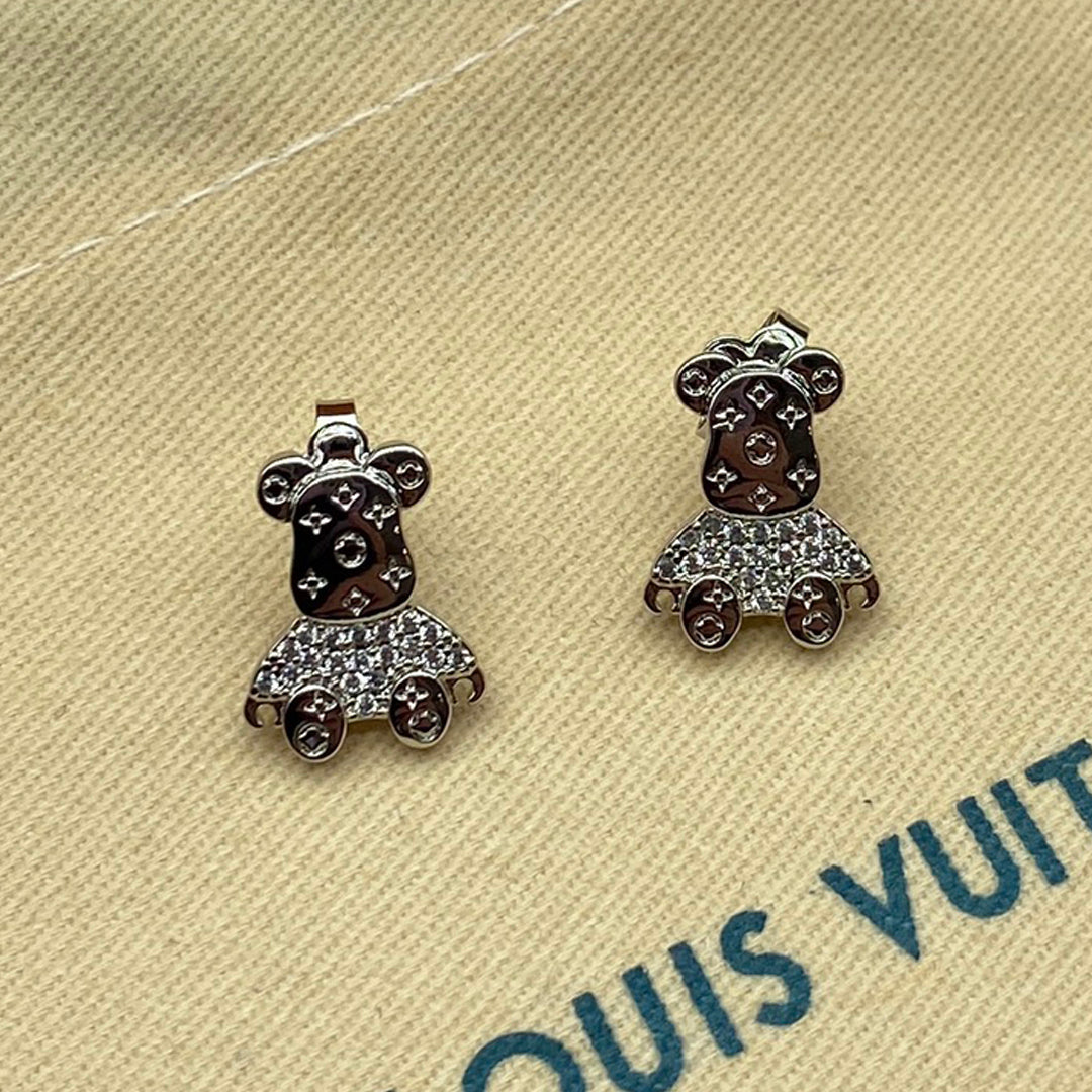 Louis Vuitton Bear 18K Gold Earrings product image 1, provided for visual reference and product detail review
