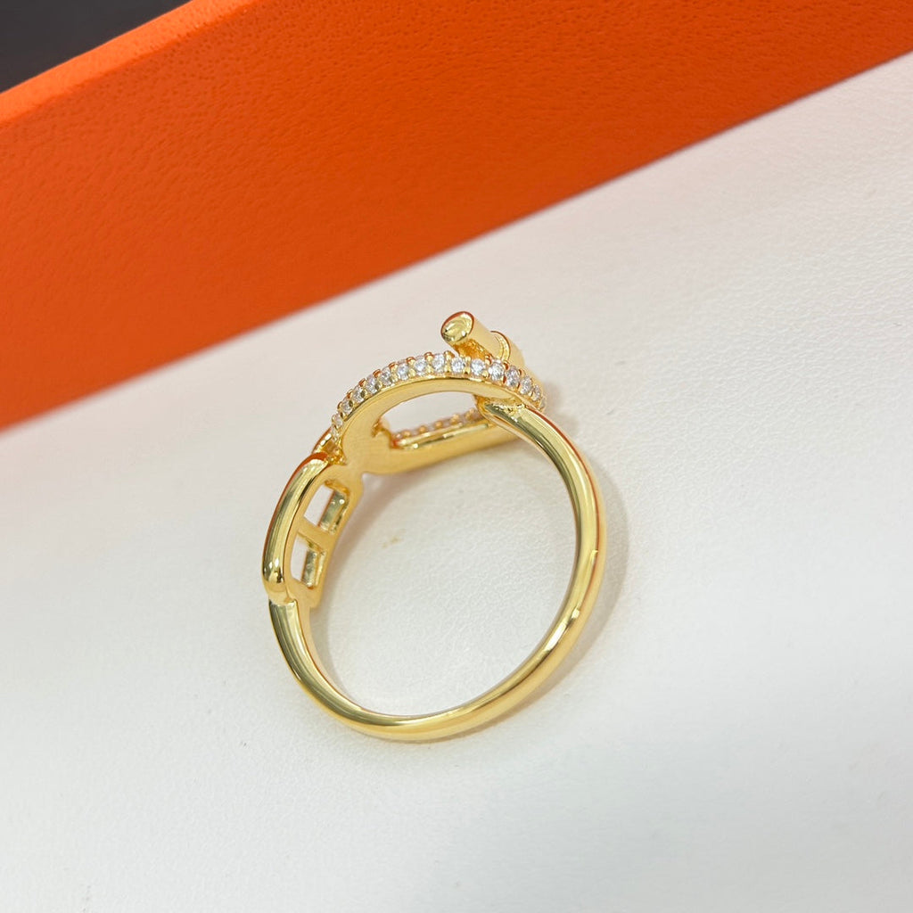 Hermes Adage 18K Gold Ring product image 5, provided for visual reference and product detail review