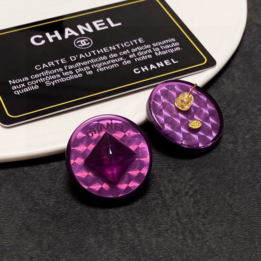 Chanel Vintage Purple 18K Gold Earrings product image 5, provided for visual reference and product detail review