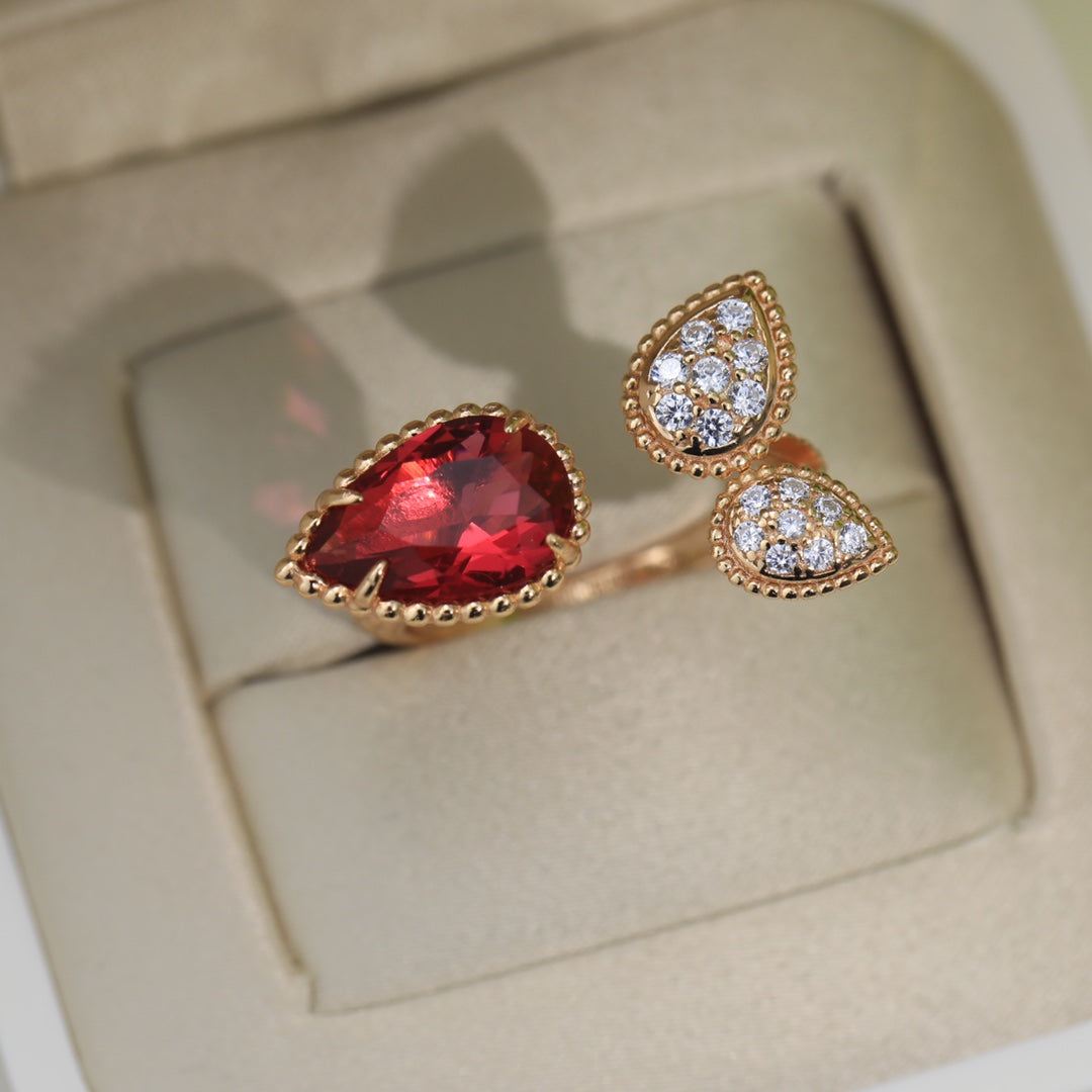 Serpent Boh ̈ ̈me Diamonds 18K Gold Ring product image 7, provided for visual reference and product detail review
