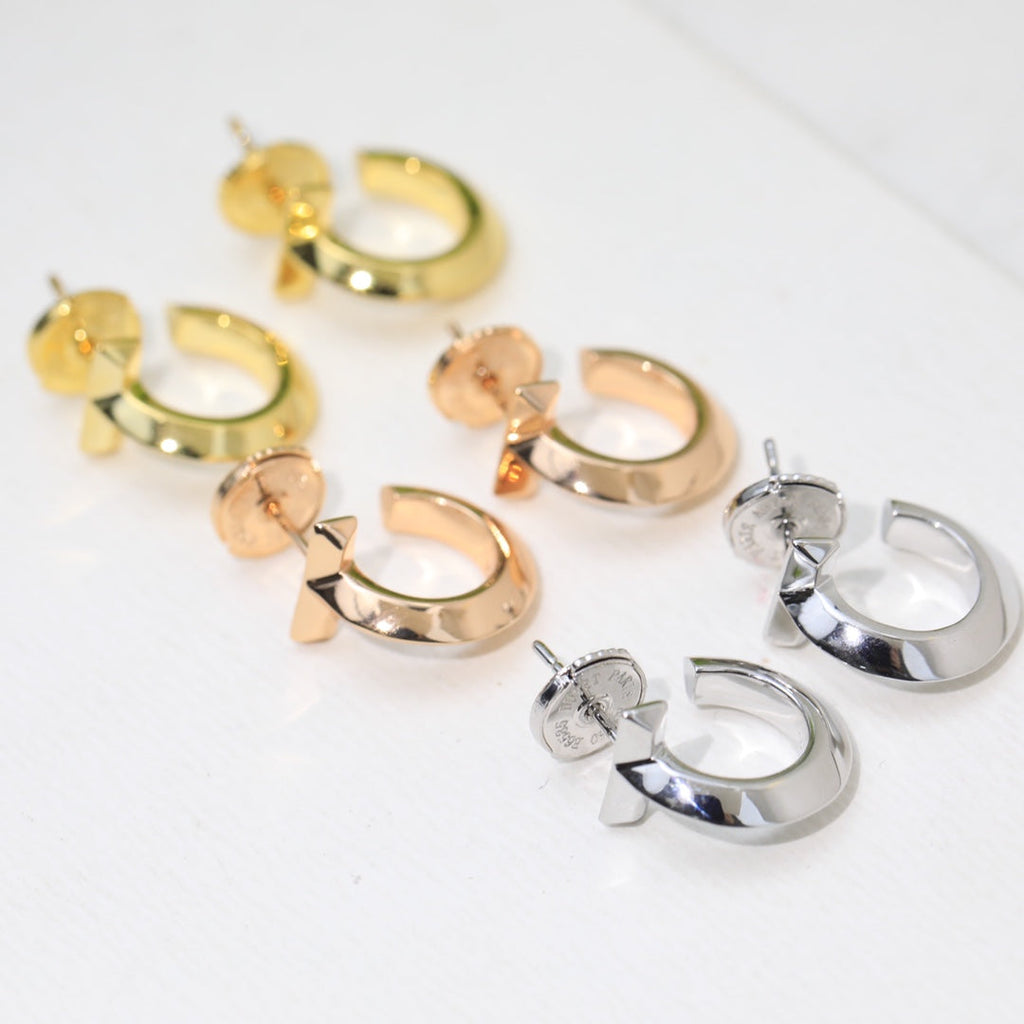 Tiffany Hoop 18K Gold Earrings product image 5, provided for visual reference and product detail review