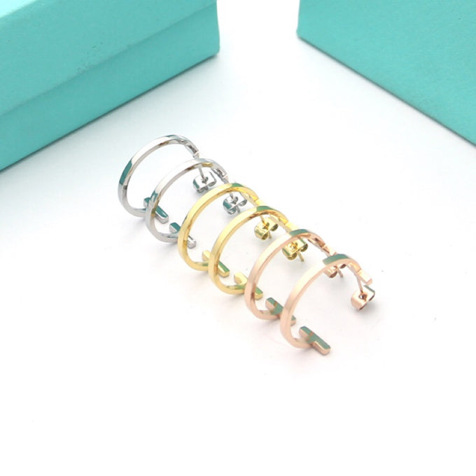 Tiffany Hoop 18K Gold Earrings product image 6, provided for visual reference and product detail review