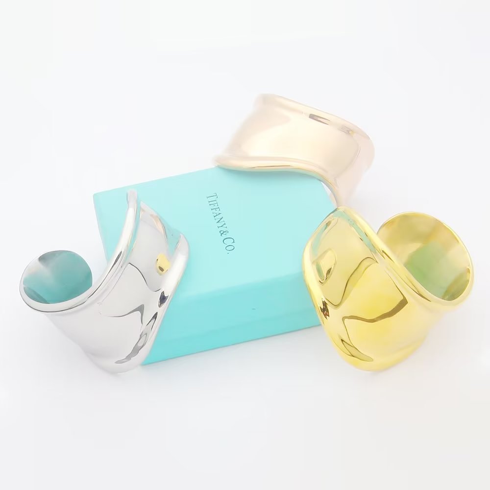 Tiffany Elsa Peretti Small Bone Cuff 18K Gold Bracelet product image 10, provided for visual reference and product detail