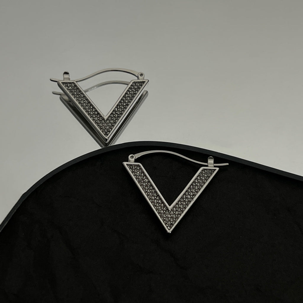 Valentino Diamonds 18K Gold Earrings product image 4, provided for visual reference and product detail review