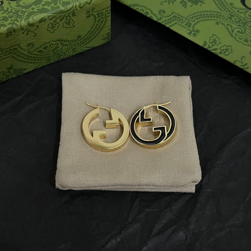 Gucci Double Color Hollow 18K Gold Earrings product image 5, provided for visual reference and product detail review