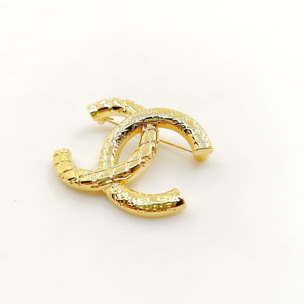 Chanel 24S 18K Gold Brooch product image 5, provided for visual reference and product detail review
