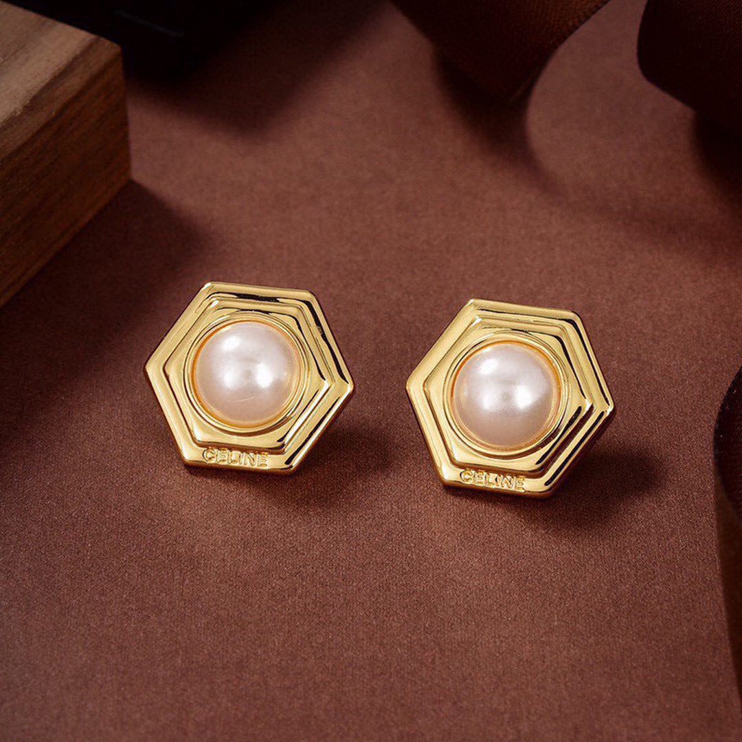 Celine Pearl 18K Gold Earrings product image 1, provided for visual reference and product detail review
