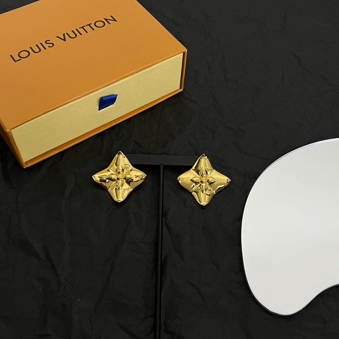 Louis Vuitton Futura 18K Gold Earrings product image 6, provided for visual reference and product detail review