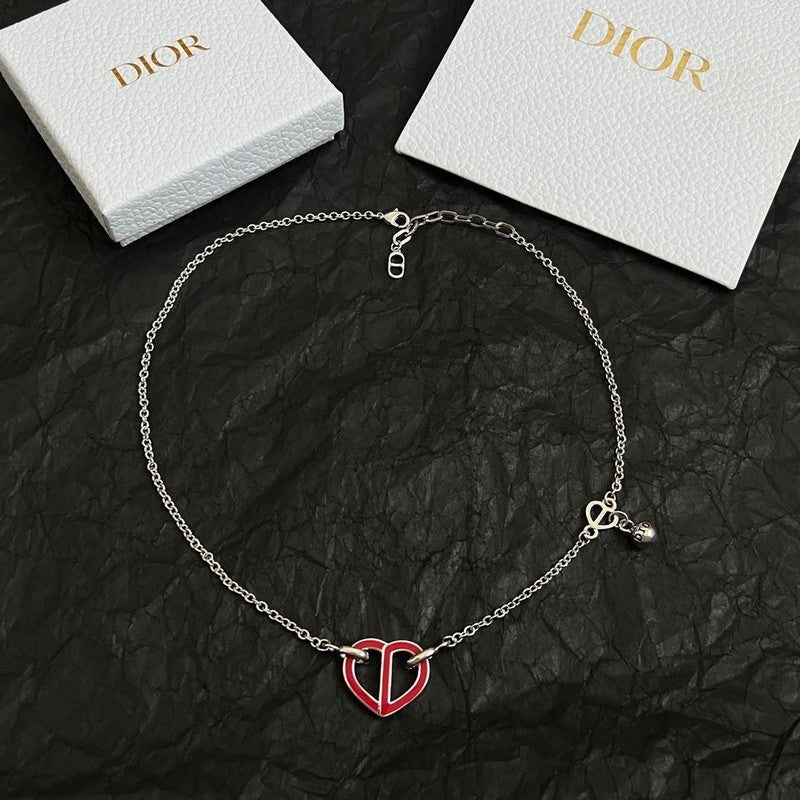 Dior Heart 18K Gold Necklace product image 2, provided for visual reference and product detail review