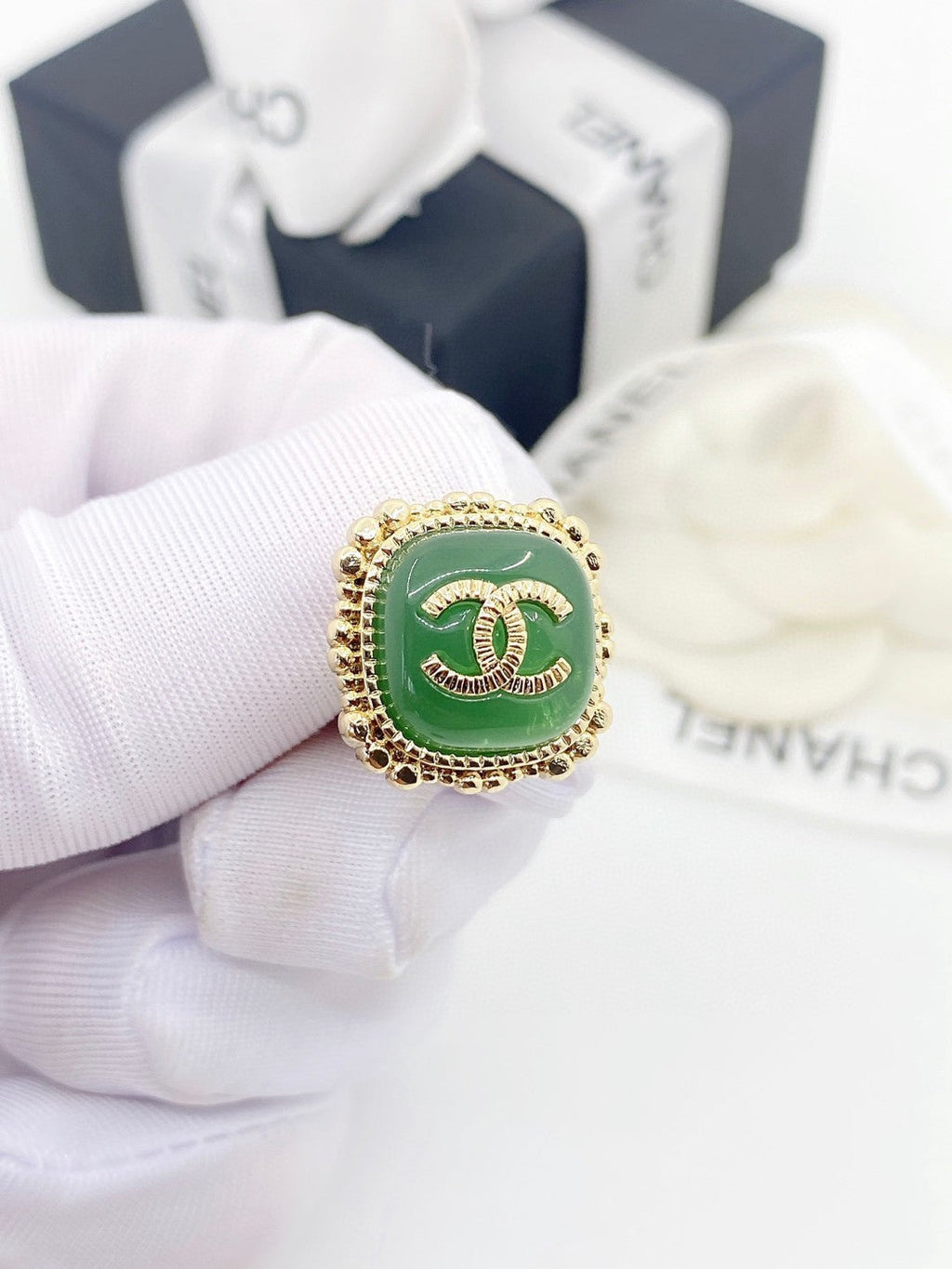 Chanel Green Square 18K Gold Earrings product image 5, provided for visual reference and product detail review