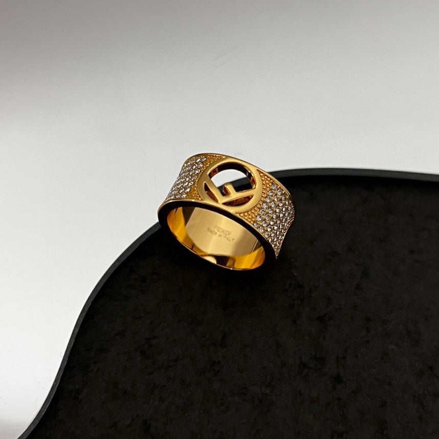 Fendi Is Wide 18K Gold Ring product image 6, provided for visual reference and product detail review