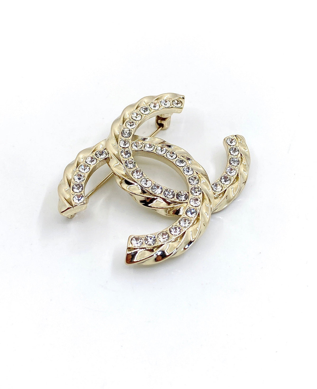Chanel Diamonds 18K Gold Brooch product image 5, provided for visual reference and product detail review