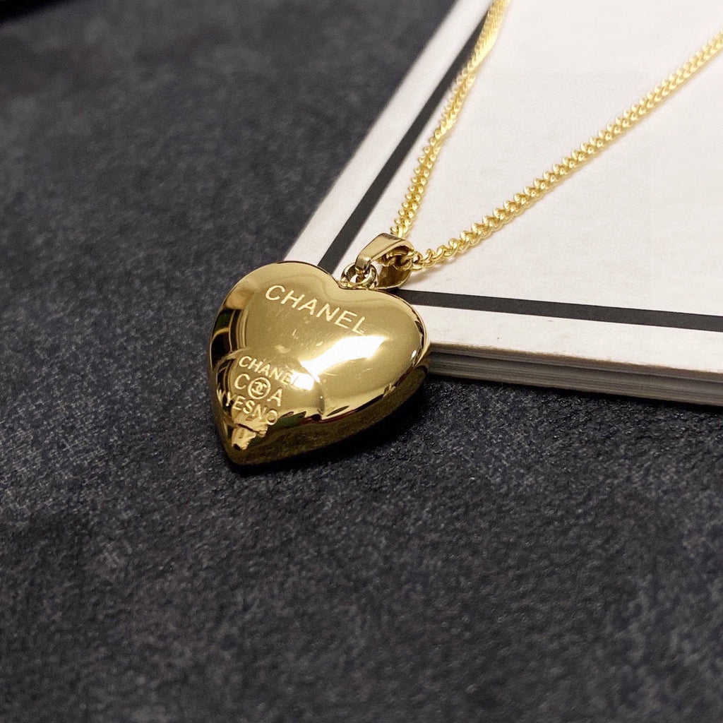 Chanel Blue Heart 18K Gold Necklace product image 6, provided for visual reference and product detail review