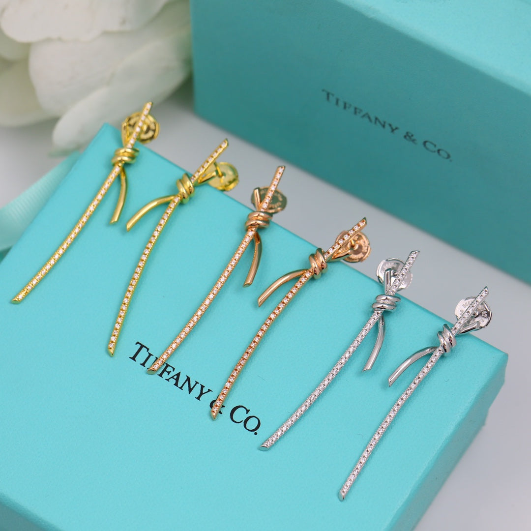 Tiffany Knot Drop Diamonds 18K Gold Earrings product image 5, provided for visual reference and product detail review