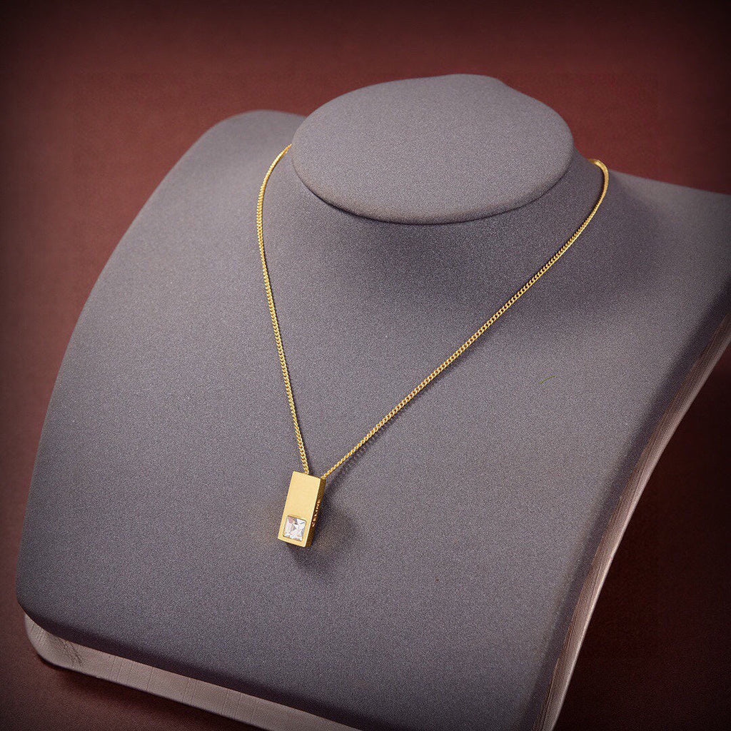 Celine Sentimental Double Square Diamond 18K Gold Necklace product image 2, provided for visual reference and product detail
