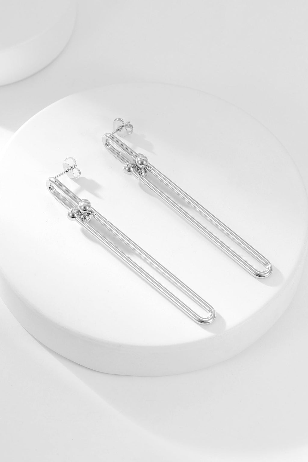 Tiffany HardWear Link 18K Gold Earrings product image 5, provided for visual reference and product detail review
