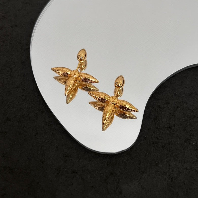 Louis Vuitton Louisette Stud 18K Gold Earrings product image 5, provided for visual reference and product detail review