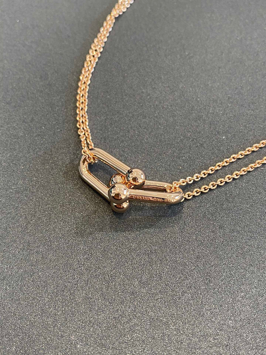 Tiffany HardWear Double Link 18K Gold Necklace product image 5, provided for visual reference and product detail review