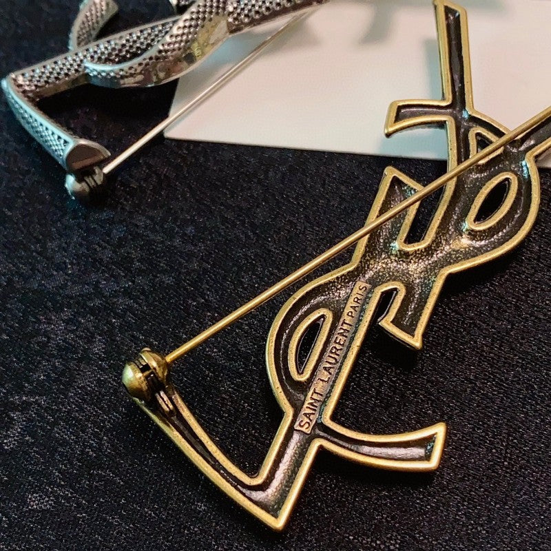 YSL Three Color 18K Gold Brooch product image 6, provided for visual reference and product detail review