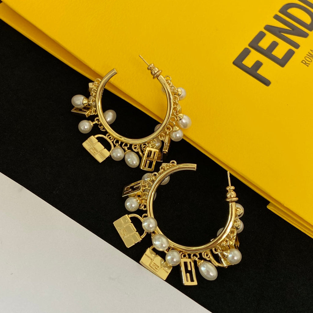 Fendi Pearls 18K Gold Earrings product image 5, provided for visual reference and product detail review