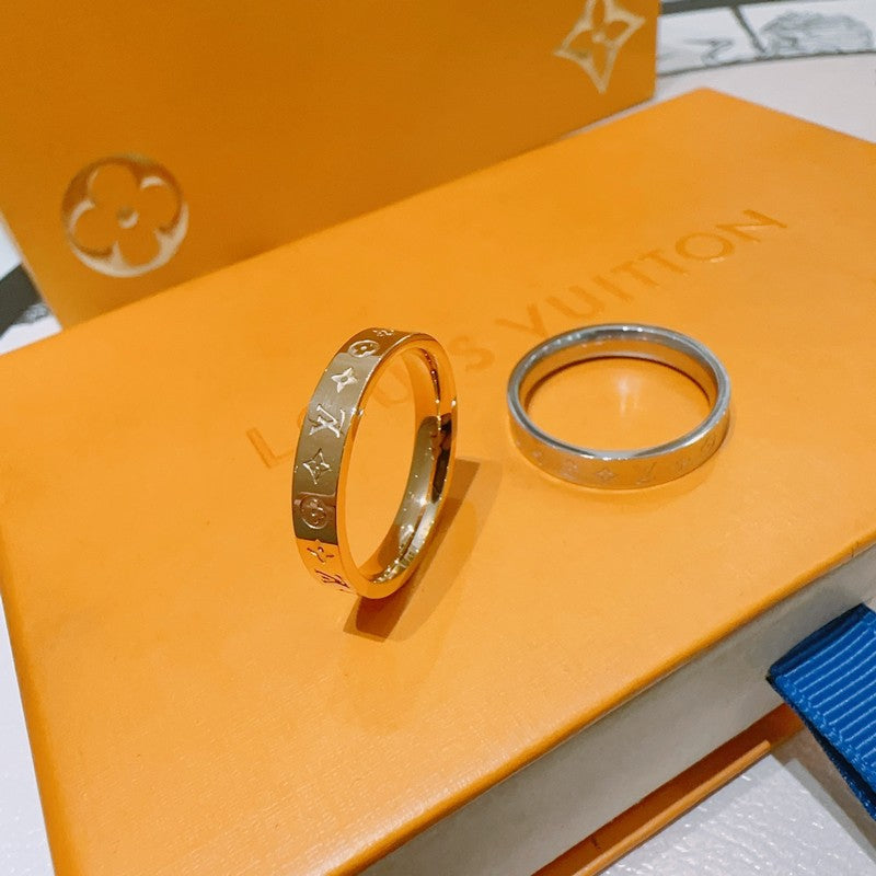 Louis Vuitton Instinct Set of Two Gold 18K Gold Ring product image 5, provided for visual reference and product detail review
