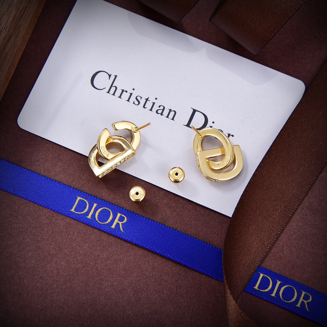 Dior Lock 18K Gold Earrings product image 5, provided for visual reference and product detail review