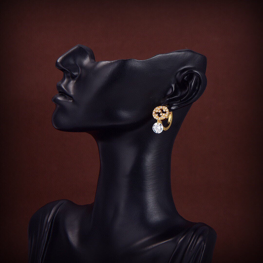 Gucci Double Interlocking Gucci Diamond 18K Gold Earrings product image 3, provided for visual reference and product detail