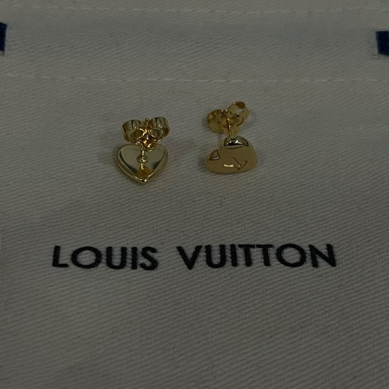 Louis Vuitton Heart 18K Gold Earrings product image 2, provided for visual reference and product detail review