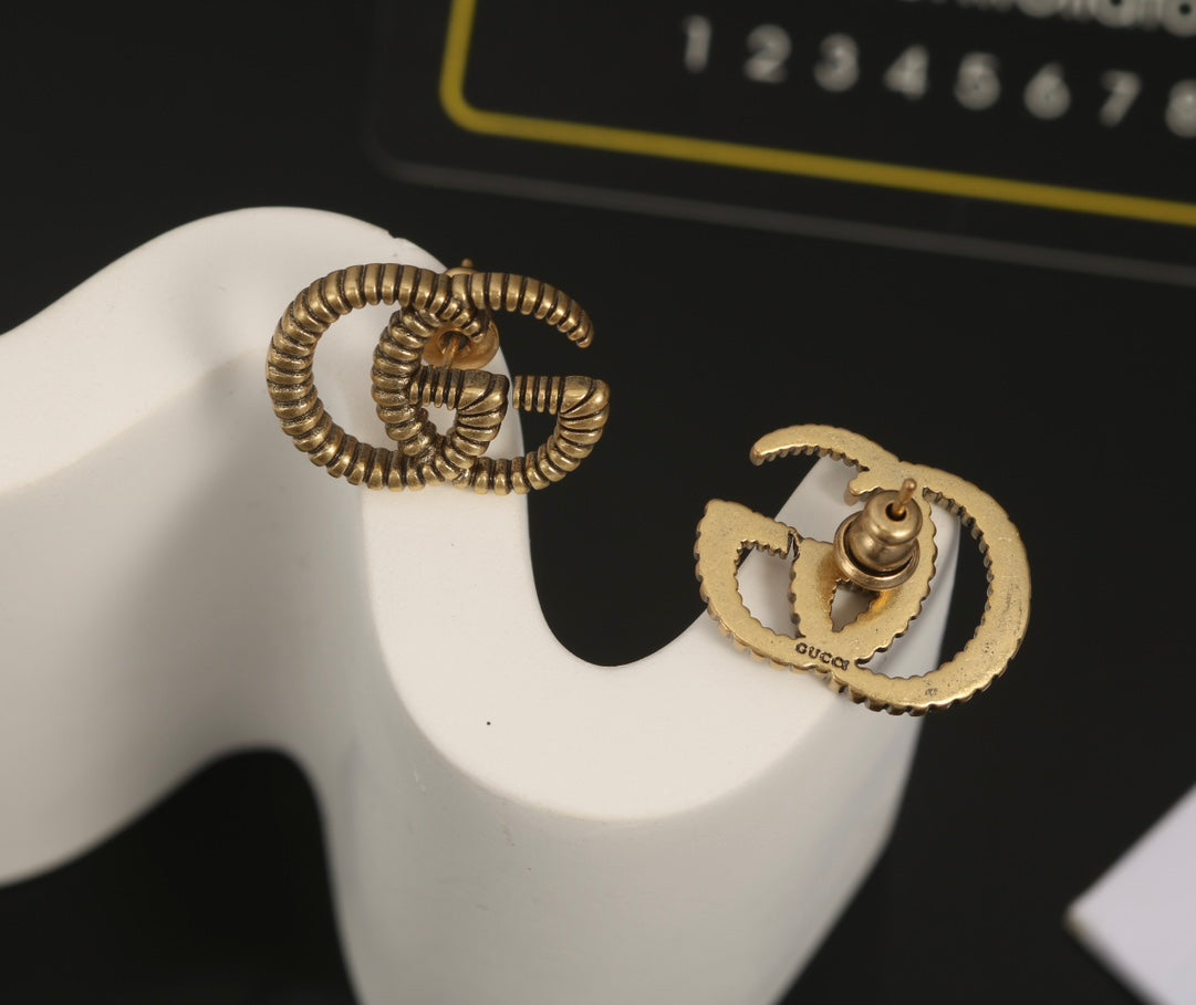 Gucci Double 18K Gold Earrings product image 5, provided for visual reference and product detail review