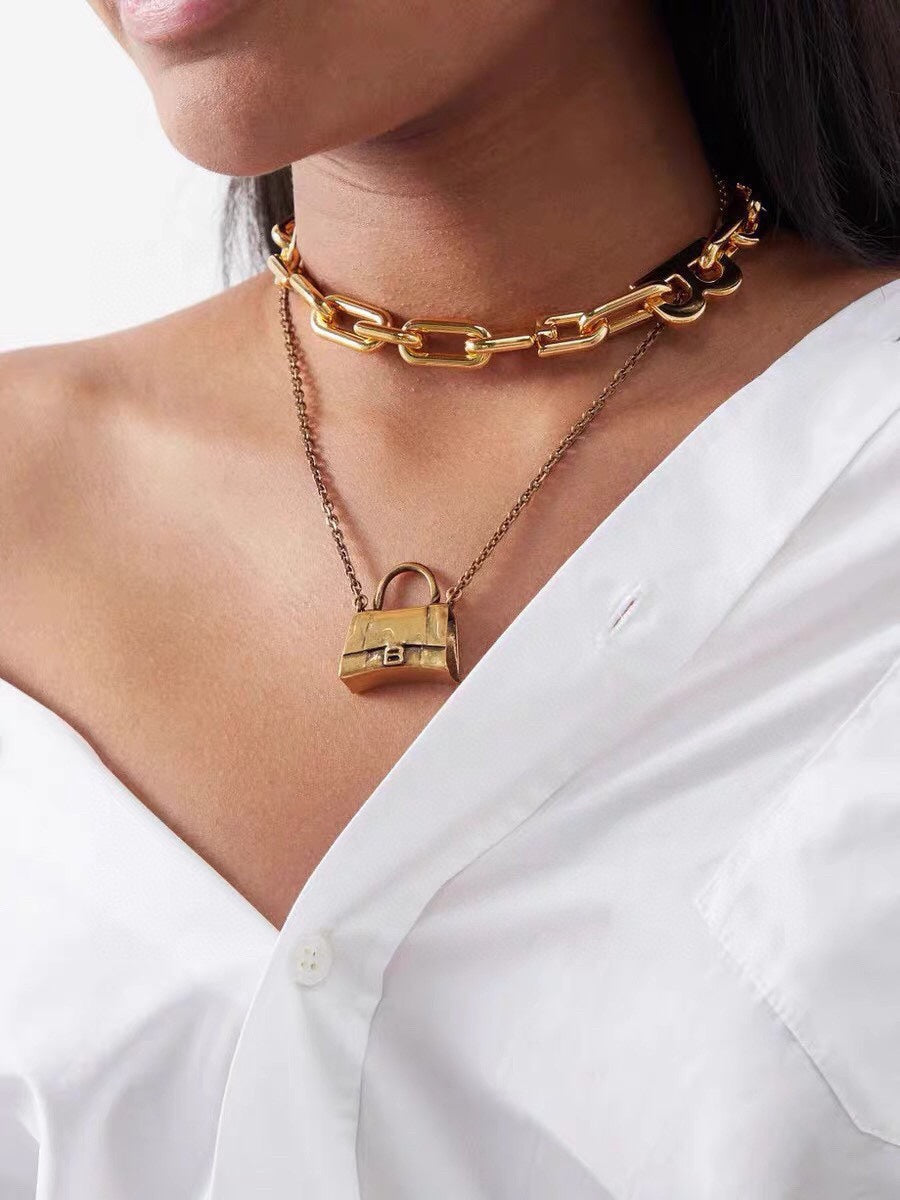 Balenciaga Hourglass Bag 18K Gold Necklace product image 7, provided for visual reference and product detail review