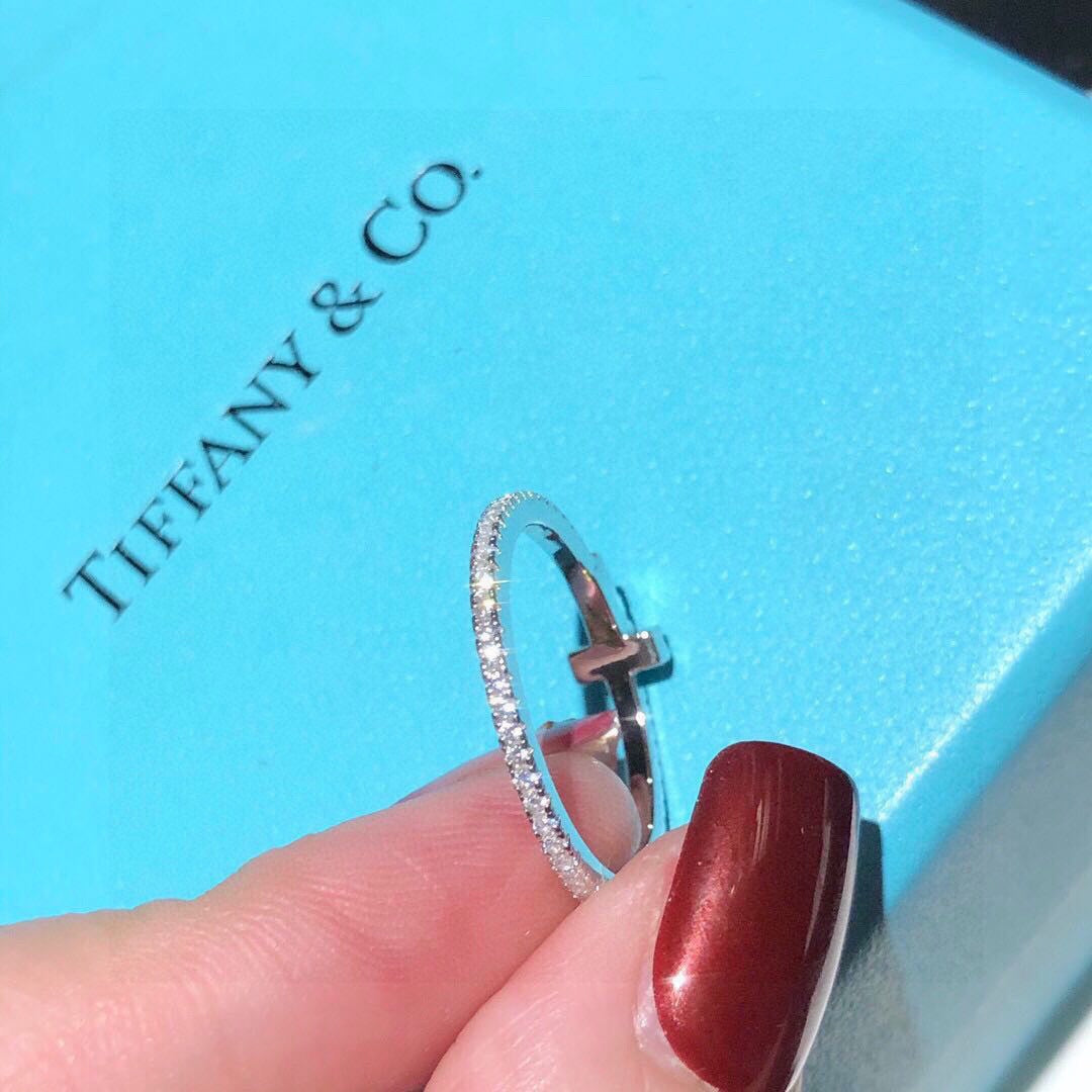 Tiffany Diamond Wire 18K Gold Ring product image 10, provided for visual reference and product detail review