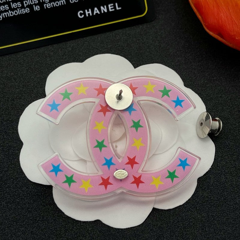Chanel Pink & Black Star 18K Gold Brooch product image 6, provided for visual reference and product detail review