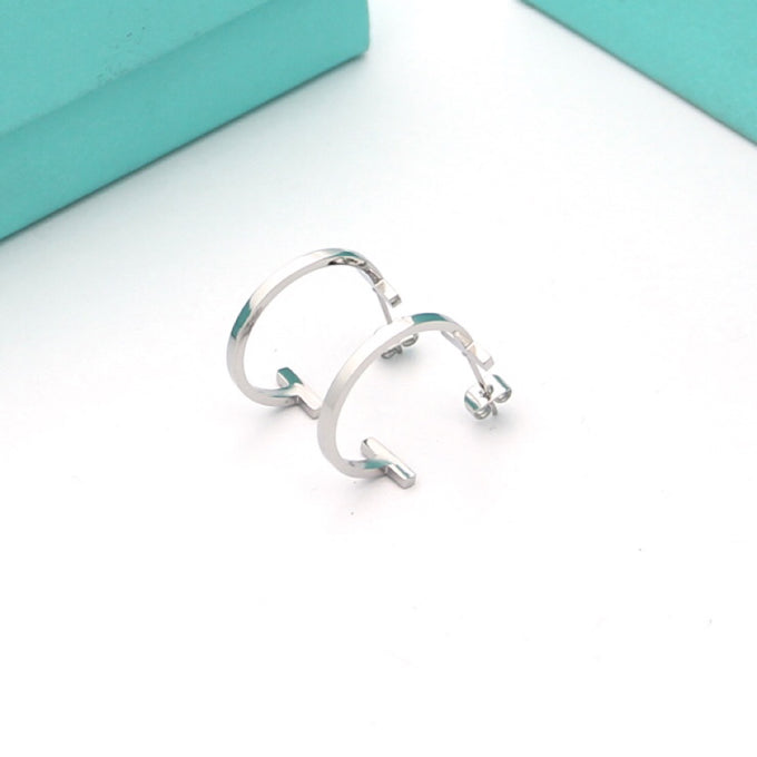 Tiffany Hoop 18K Gold Earrings product image 2, provided for visual reference and product detail review