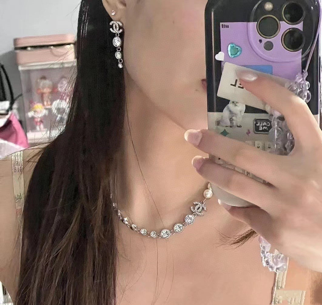 Chanel Pearls Crystals 18K Gold Necklace product image 9, provided for visual reference and product detail review