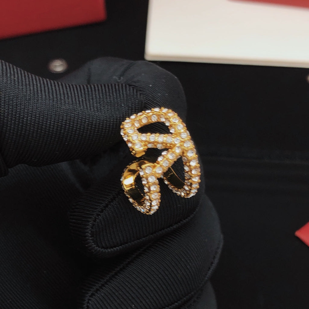 Valentino Diamonds Open 18K Gold Earrings product image 5, provided for visual reference and product detail review