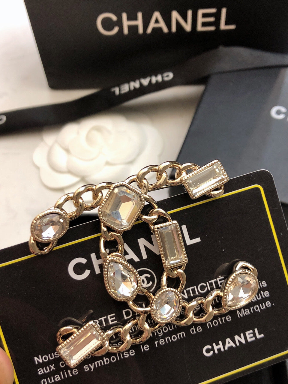 Chanel Crystals Strass 18K Gold Brooch product image 6, provided for visual reference and product detail review