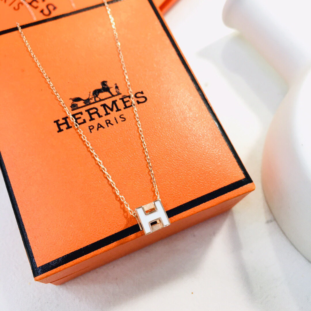 Hermes Cage D'H White 18K Gold Necklace product image 5, provided for visual reference and product detail review