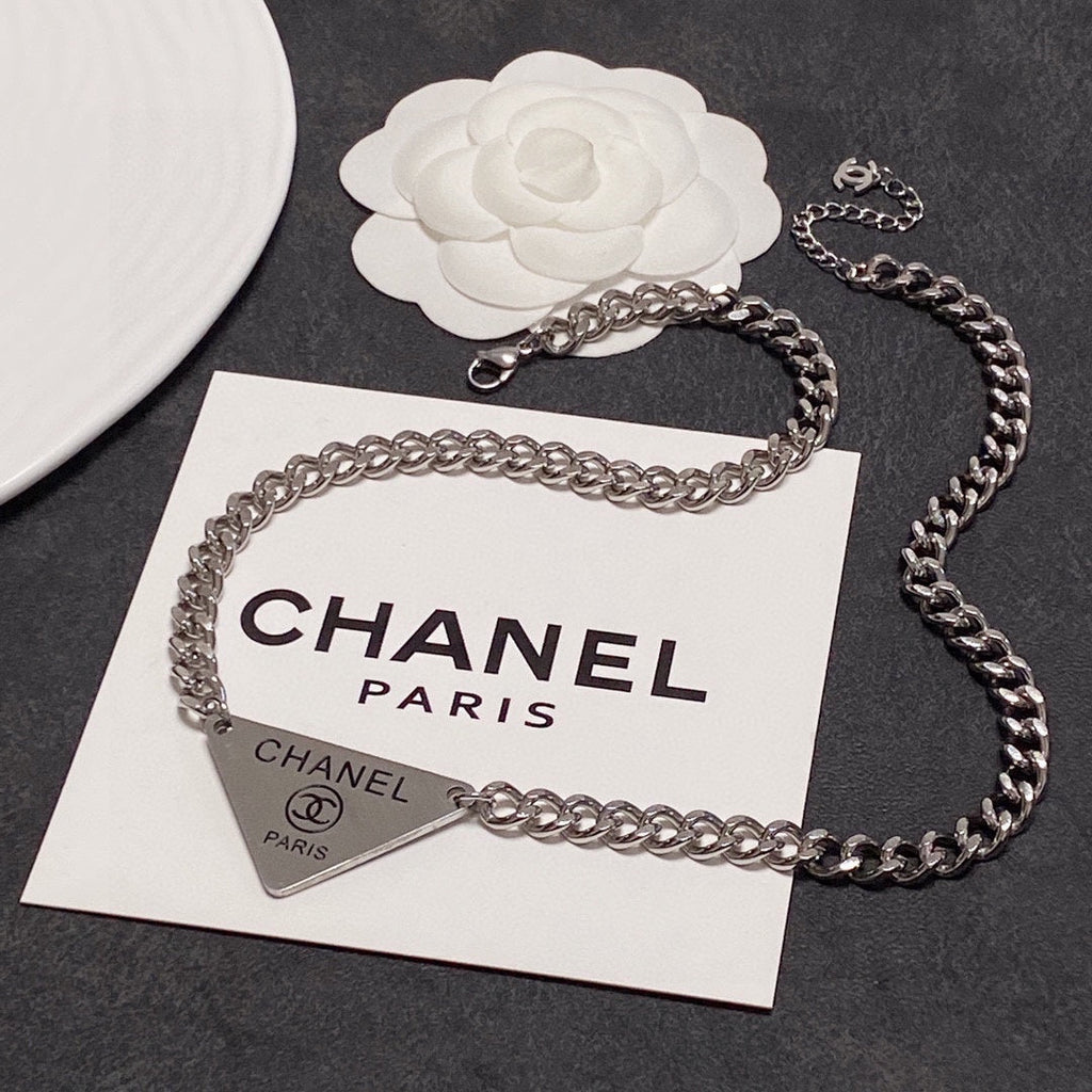 Chanel Triangle 18K Gold Necklace product image 1, provided for visual reference and product detail review