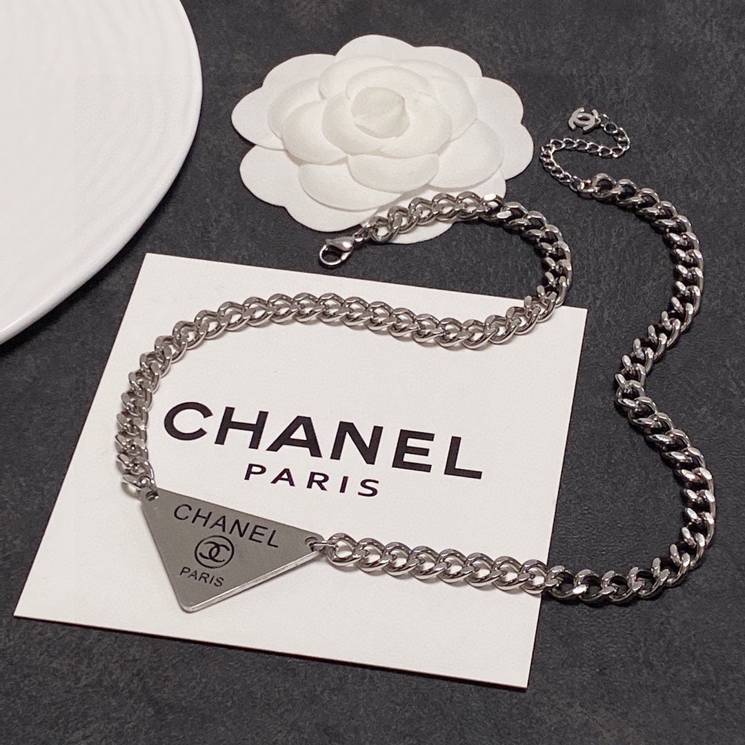 Chanel Triangle 18K Gold Necklace product image 1, provided for visual reference and product detail review