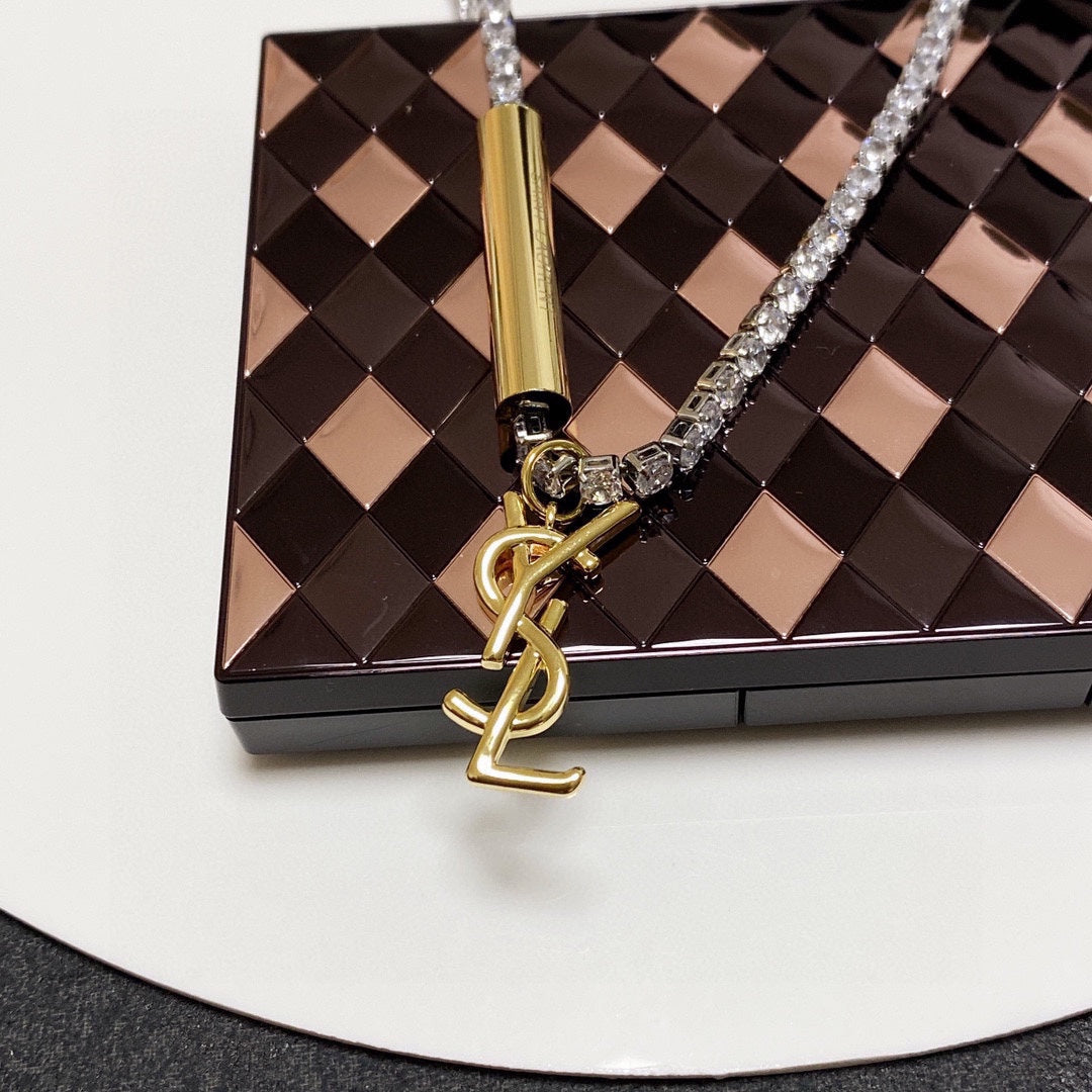 YSL Chain Diamond 18K Gold Necklace product image 6, provided for visual reference and product detail review