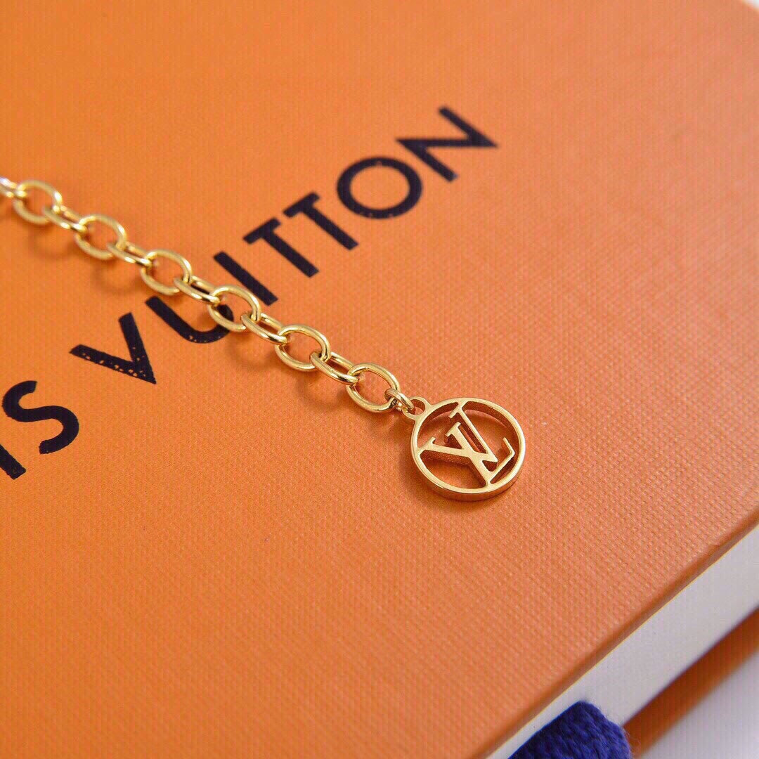 Louis Vuitton Logomania 18K Gold Bracelet product image 8, provided for visual reference and product detail review