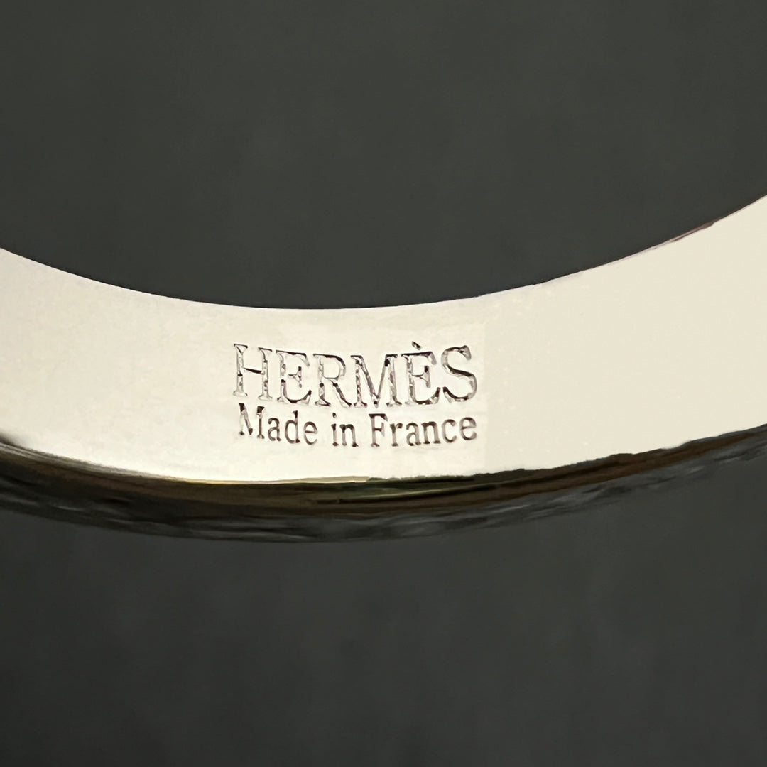 Hermes Kelly Gavroche 18K Gold Ring product image 14, provided for visual reference and product detail review