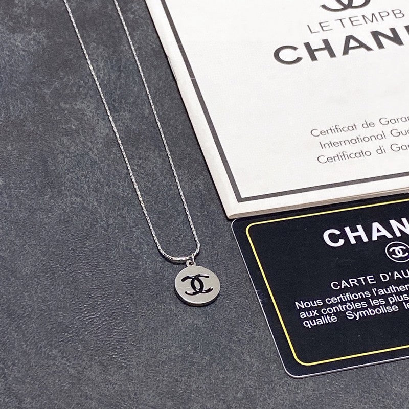 Chanel Round Logo 18K Gold Necklace product image 7, provided for visual reference and product detail review