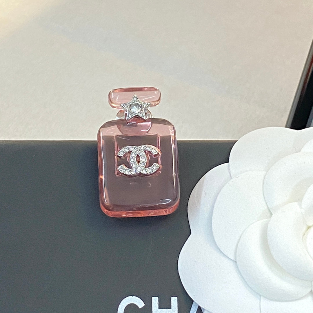 Chanel Perfume Color Bottle 18K Gold Brooch product image 17, provided for visual reference and product detail review