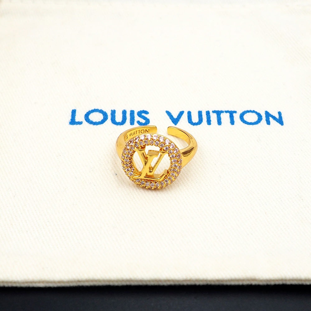 Louis Vuitton Louise Tresor 18K Gold Ring product image 9, provided for visual reference and product detail review