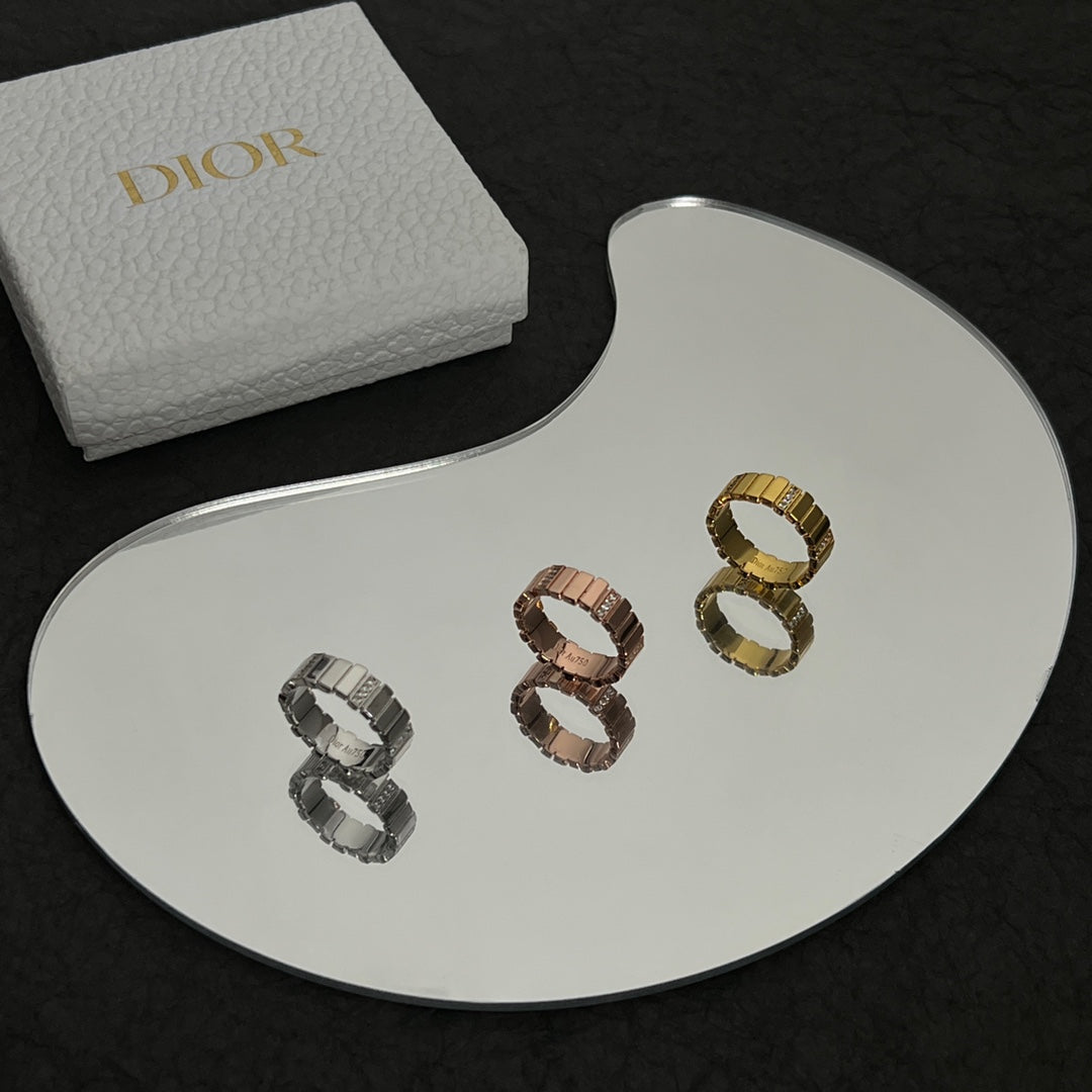 Dior Gem Diamond 18K Gold Ring product image 8, provided for visual reference and product detail review