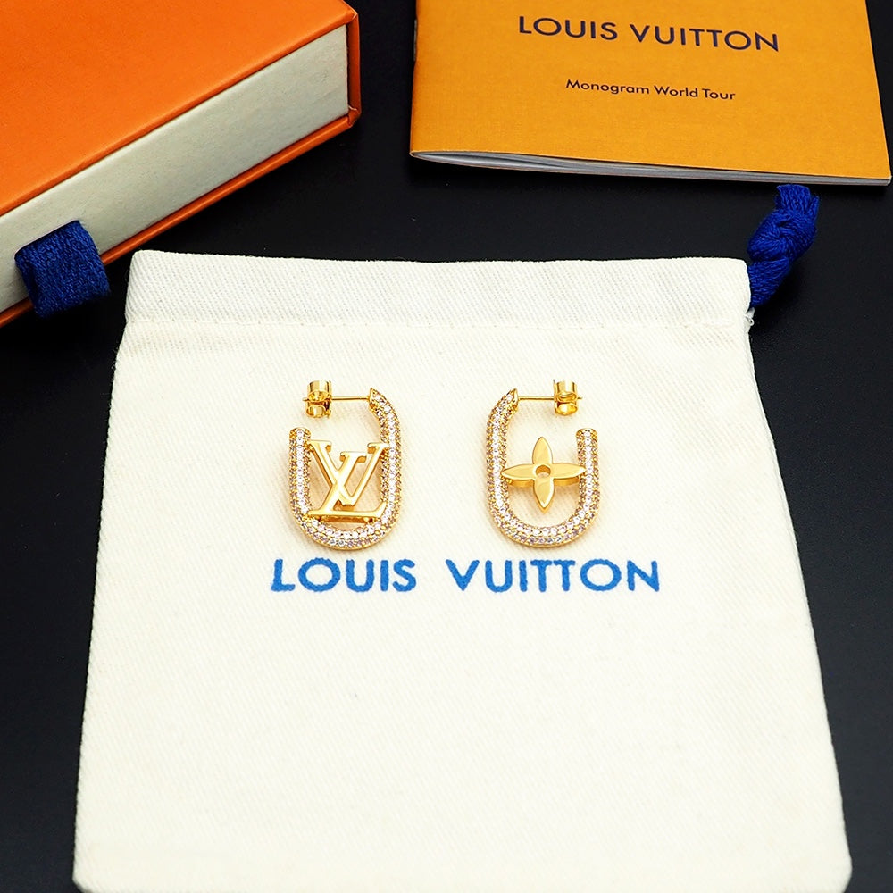 Louis Vuitton My Chain 18K Gold Earrings product image 8, provided for visual reference and product detail review