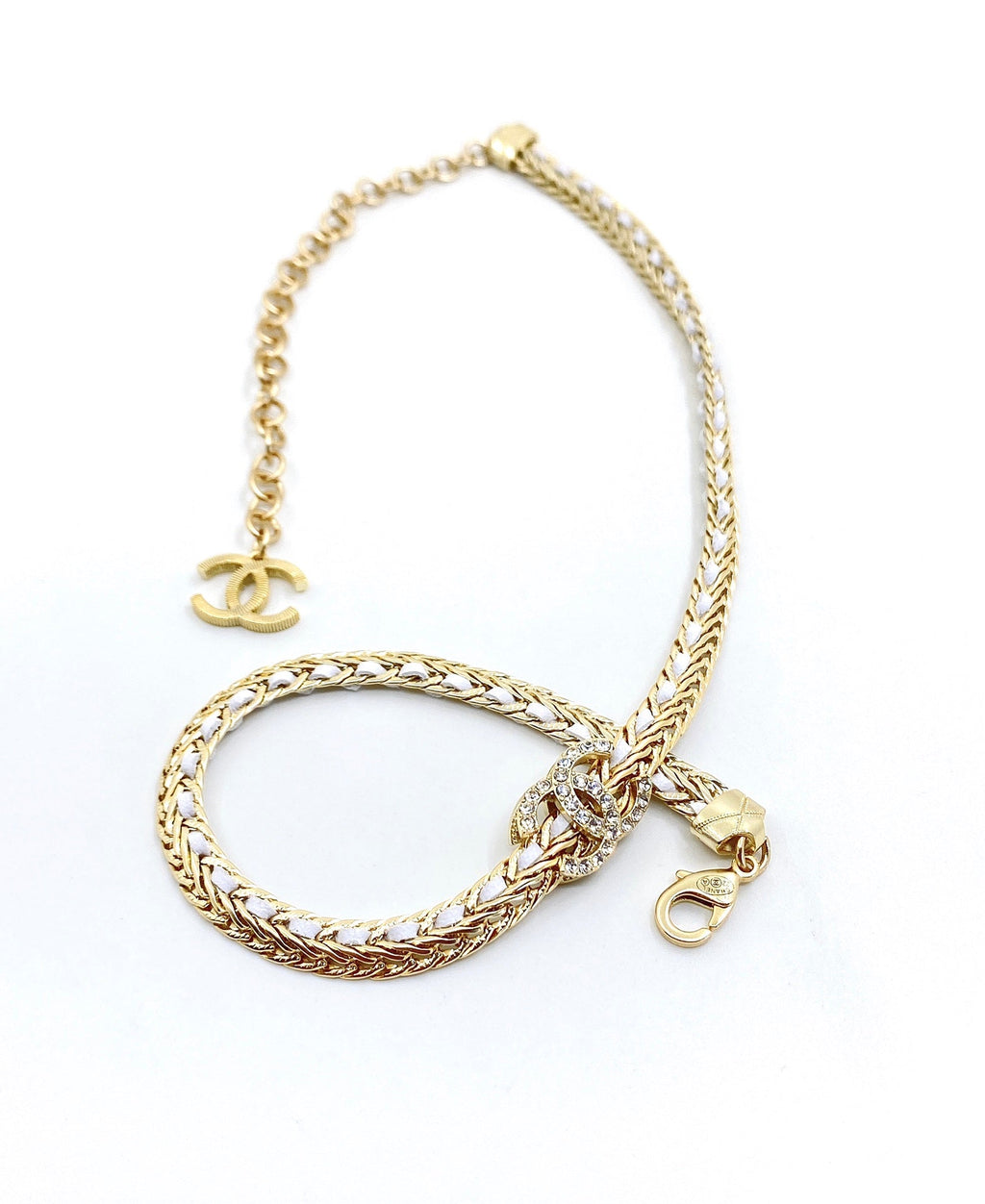 Chanel Diamonds Choker 18K Gold Necklace product image 6, provided for visual reference and product detail review