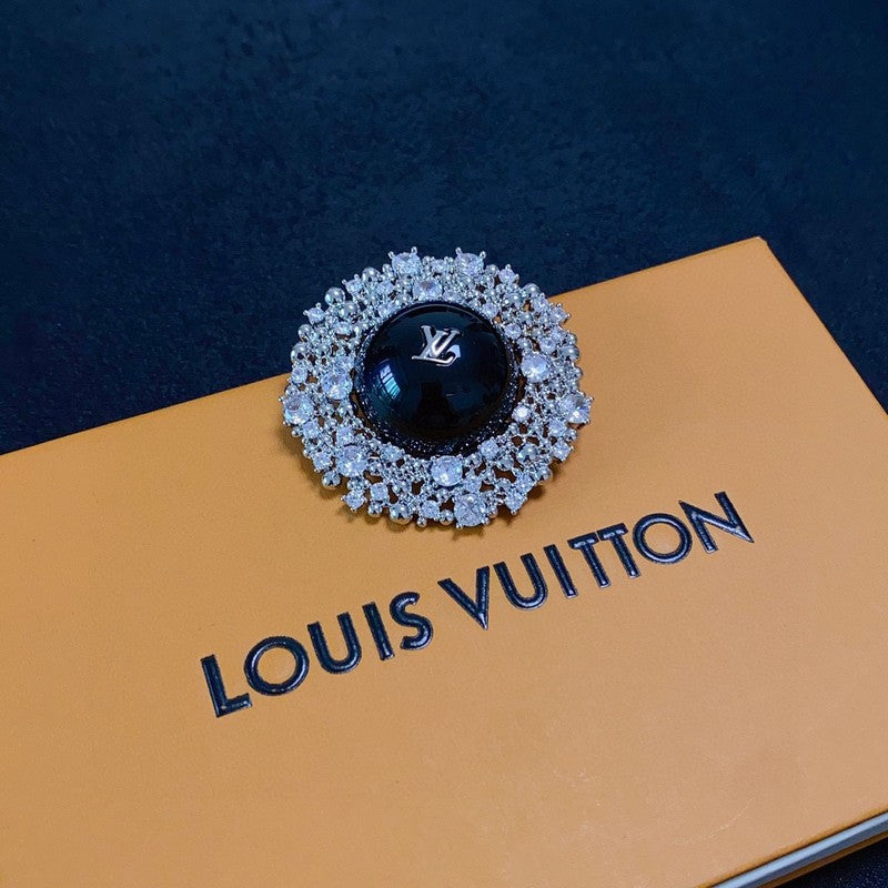 Louis Vuitton Black Ball 18K Gold Brooch product image 6, provided for visual reference and product detail review