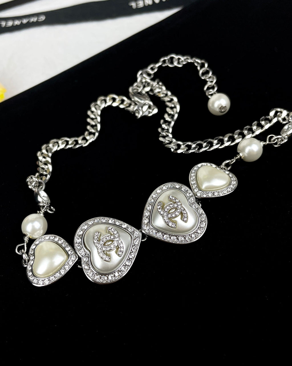 Chanel Heart Crystals 18K Gold Necklace product image 6, provided for visual reference and product detail review
